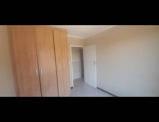 3 BEDROOM HOUSE FOR SALE IN COSMO CITY